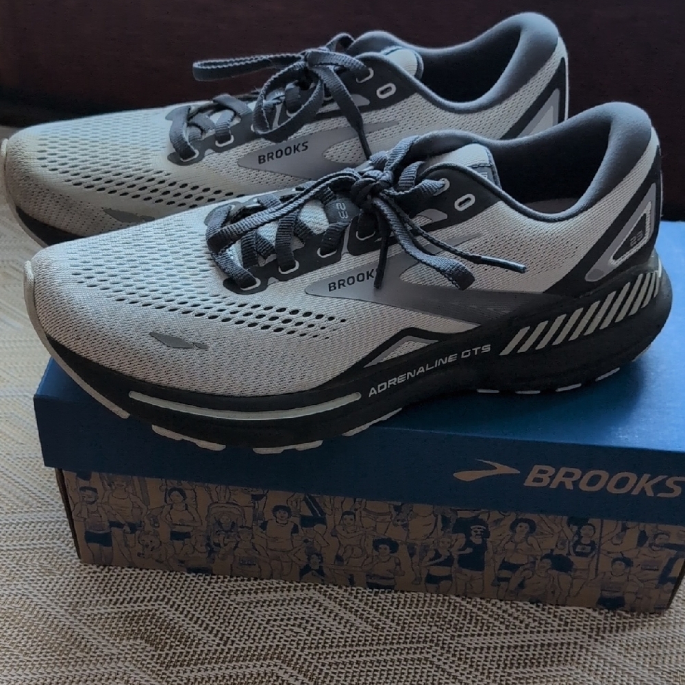 Brooks Adrenaline GTS Men's Running Shoes